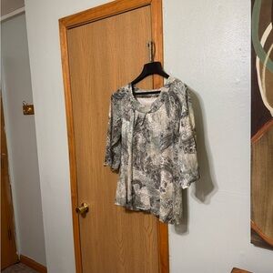 Dressbarn Medium Multi-Color w/Paisley Print & Slit Sleeves Scoop Neck Blouse